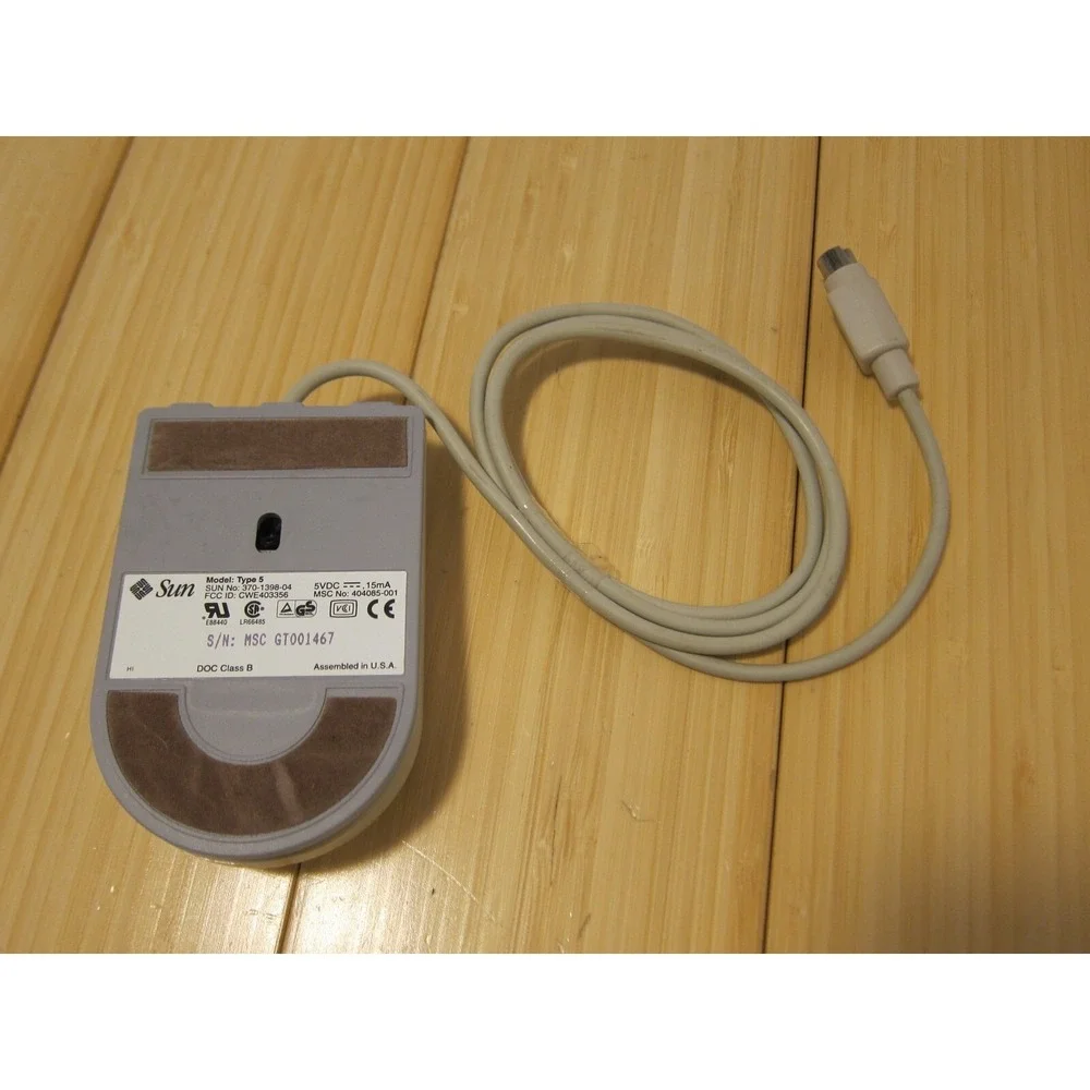 Sun Microsystems 370-1398 Type 5 Three‎ Button Optical Mouse (listing 4 of 5)